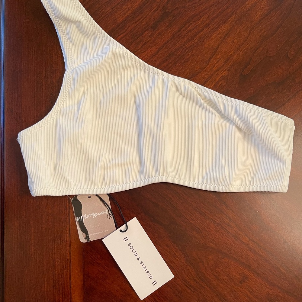 SOLID & STRIPED One-Shoulder Swim Top